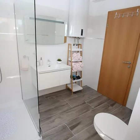 別荘 Elegant Villa Punta Sol With Hot Tube, Walk To Sea And Center イェゼラ