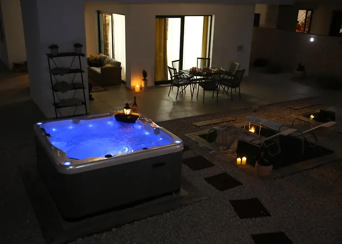 Punta Sol With Jacuzzi 度假居