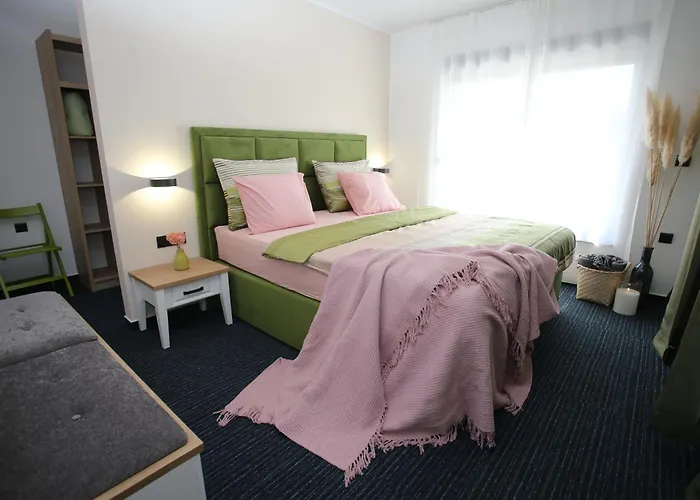 Vakantiehuis Punta Sol With Jacuzzi Jezera