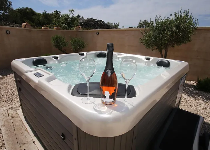 Punta Sol With Jacuzzi